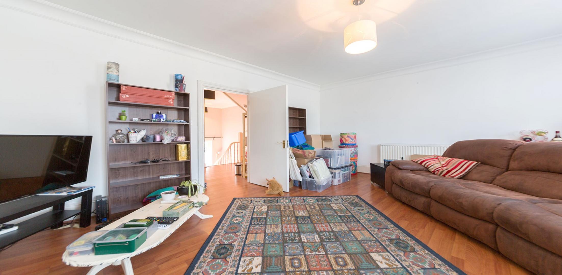 Stunning Apartment Iverson Road, West Hampstead